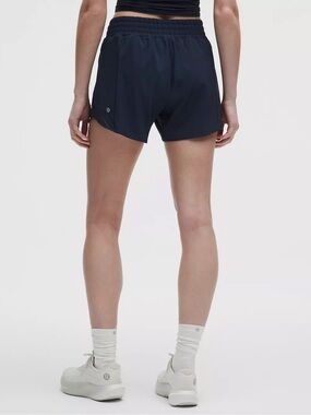 Lululemon Hotty Hot Short 4"